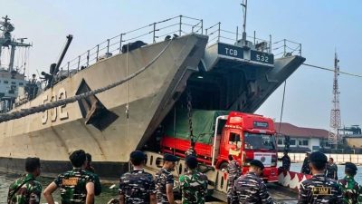 Amanah Kasal Laksamana TNI Dr. Muhammad Ali: TNI AL Kerahkan 5 KRI, 2 Helikopter, dan Ratusan Prajurit Bantuan NTT