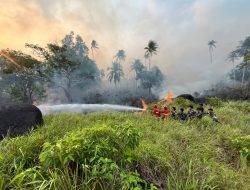Sinergi TNI AL dan Unsur Gabungan Berhasil Padamkan Kebakaran Lahan Gambut 30 Hektar di Natuna