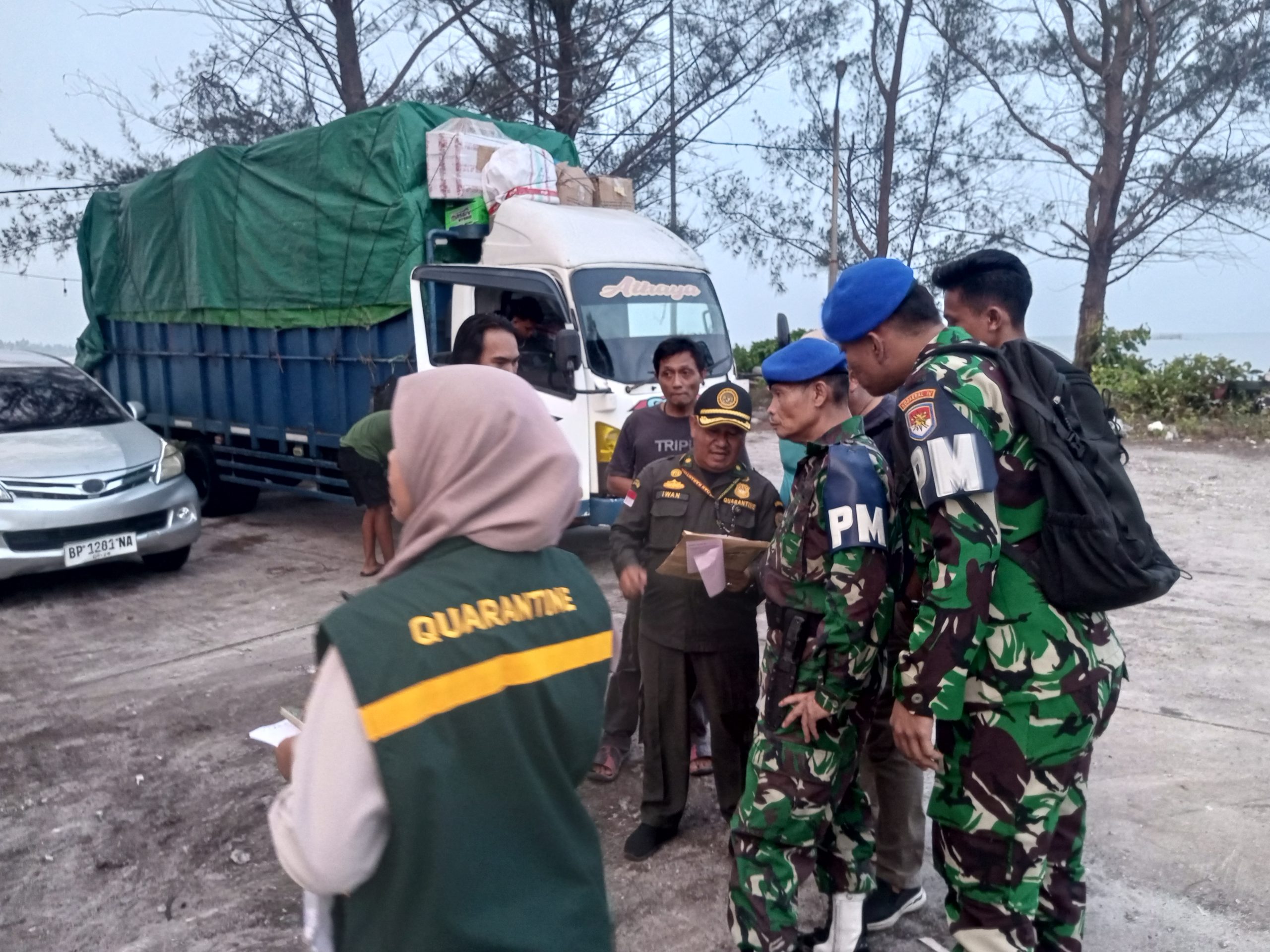 Operasi gabungan di Pelabuhan Ro-Ro Tanjung Payung Penagi, Kabupaten Natuna Rabu (26/8/2026)