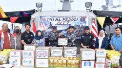 Amanah KASAL: KRI Bawal 875 Angkut Bantuan Kemanusiaan untuk Korban Gempa NTT