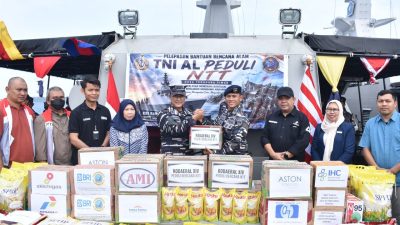 Amanah KASAL: KRI Bawal 875 Angkut Bantuan Kemanusiaan untuk Korban Gempa NTT