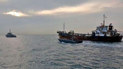 Penegakan Hukum Laut: KRI Pulau Rangsang 727 Amankan MT. ASHLEY, Kasal Muhammad Ali Tegaskan Komitmen Perang Terhadap Narkoba