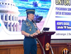 Gelorakan Semangat Maritim, Asops Kasal Pimpin Yel Yel Indonesia Maju, Padjadjaran Pelopor di Unpad