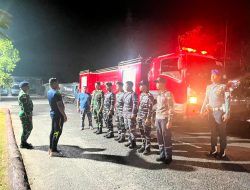 Sinergi TNI AL, Polri, dan BPBD Natuna Berjibaku Padamkan Kebakaran Lahan Gambut di Batubi