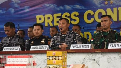TNI Angkatan Laut melalui Komando Daerah (Kodaeral) XII berhasil mengamankan barang bukti dugaan rokok ilegal