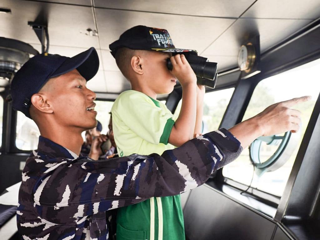 membangun generasi muda yang cinta, paham, dan siap menjaga kejayaan bahari Indonesia.