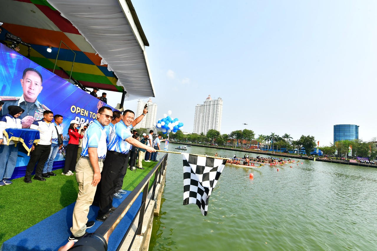 Wakasal Hadiri Open Tournament Lomba Dayung Perahu Naga Piala Panglima TNI