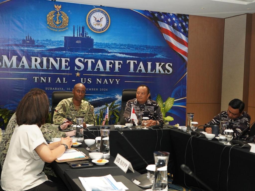 Submarine Staff Talks