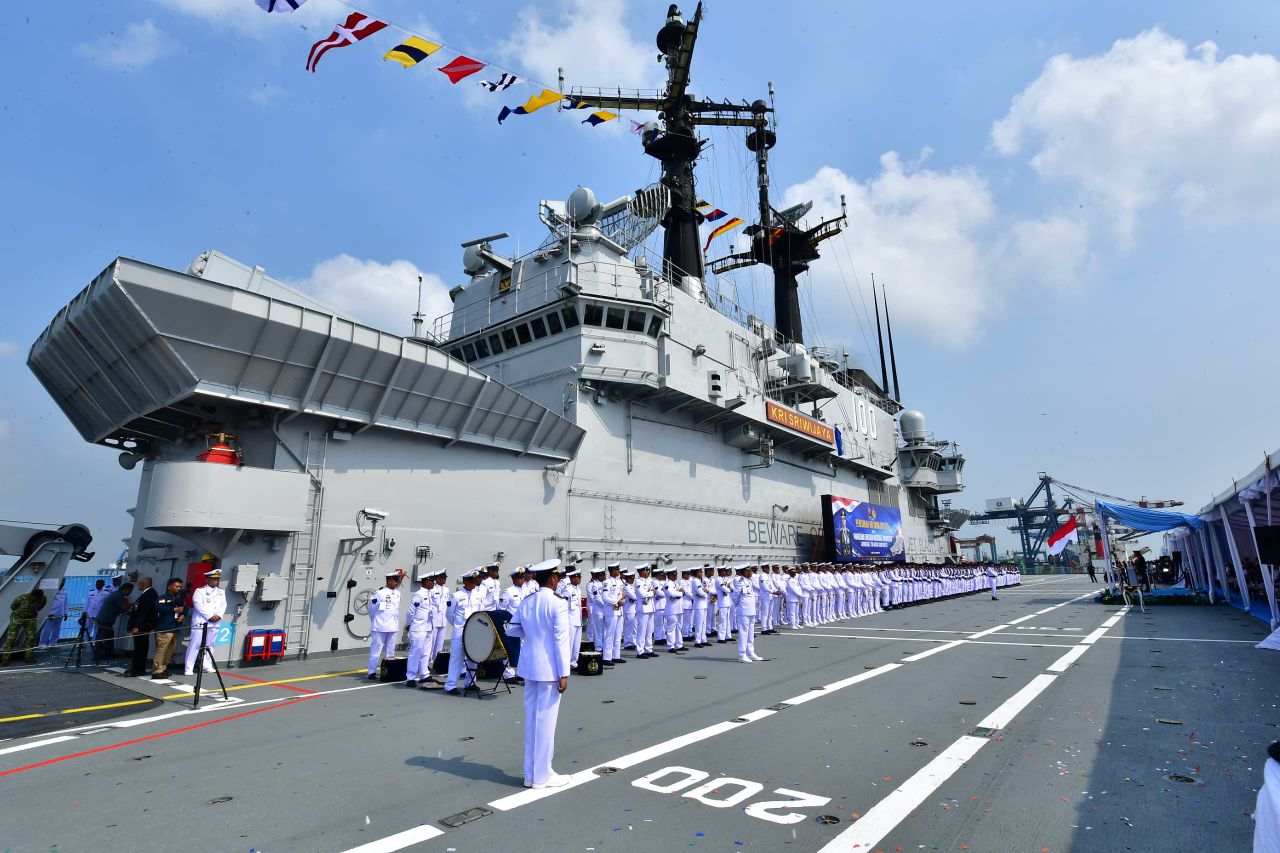 KRI Sriwijaya (SWJ)-100 resmi memperkuat pertahanan maritim Indonesia setelah diresmikan dan masuk jajaran TNI Angkatan Laut pada Kamis (24/9/2026).