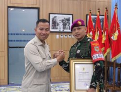 Disiplin Jaga Ring 1 Istana, Danyonif 14 Mar dan SSY 9 Marinir BKO Paspampres Raih Penghargaan dari Komandan Paspampres