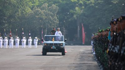 Pangkoarmada II Pimpin Upacara HUT ke-81 TNI di Surabaya, Tegaskan Semangat PRIMA