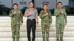 Kasal Dampingi Panglima TNI Terima Kunjungan Silaturahmi Kapolri Baru di Mabes TNI Cilangkap