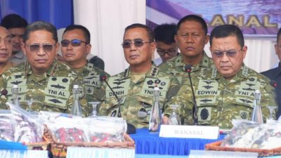 Panglima Koarmada RI, Laksamana Madya TNI Dr. Denih Hendrata