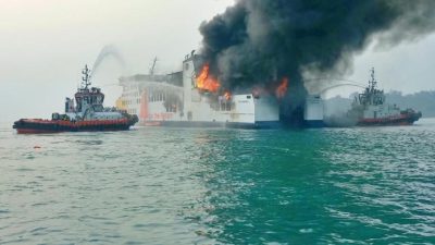 kebakaran Kapal Motor Penyeberangan (KMP)
