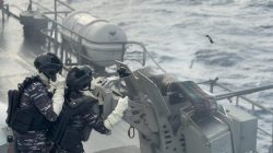 KRI Lambung Mangkurat 374 Latihan Tembak 20 MM di Laut Natuna, Asah Kesiapan Tempur Prajurit TNI AL