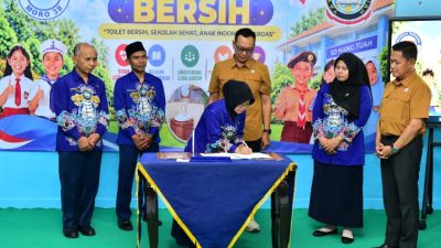 Gerakan Toilet Sekolah Bersih, alumni AAL 92, Yayasan Persada Moro Tiga Delapan, sekolah sehat, toilet bersih sekolah